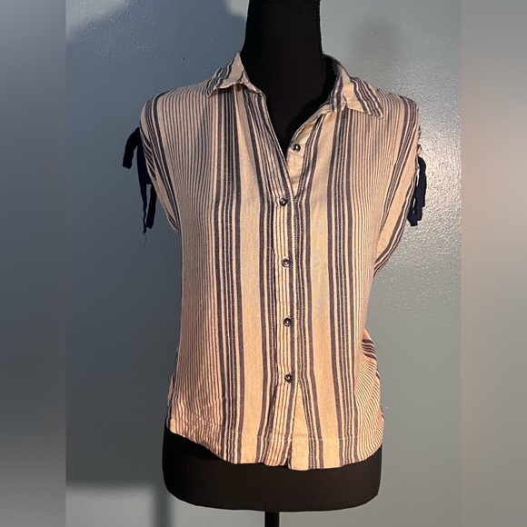 Free People Tops - Free people short sleeve top​​​